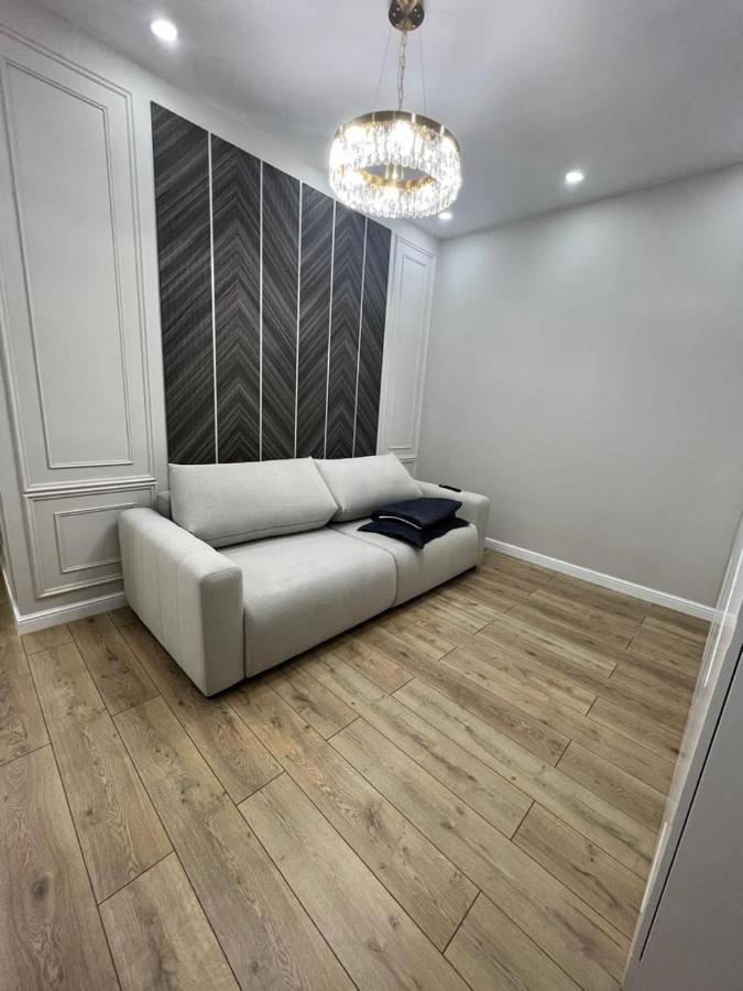 Business Daire Almatı Dış mekan fotoğraf